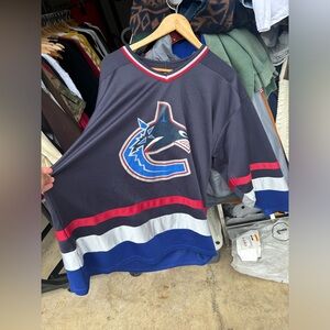 Vintage Canucks Jersey XL